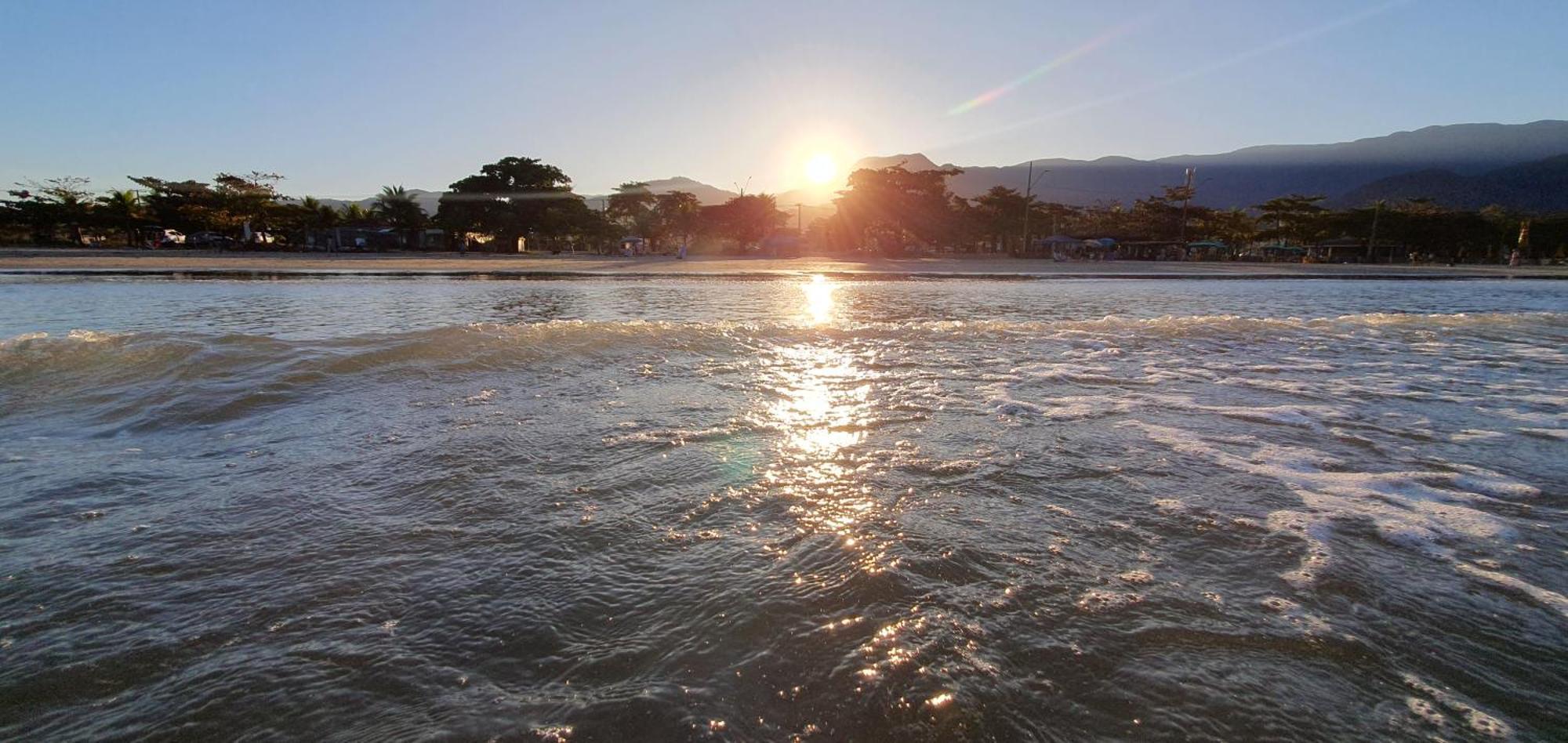 Chales Mar Virado أوباتوبا المظهر الخارجي الصورة